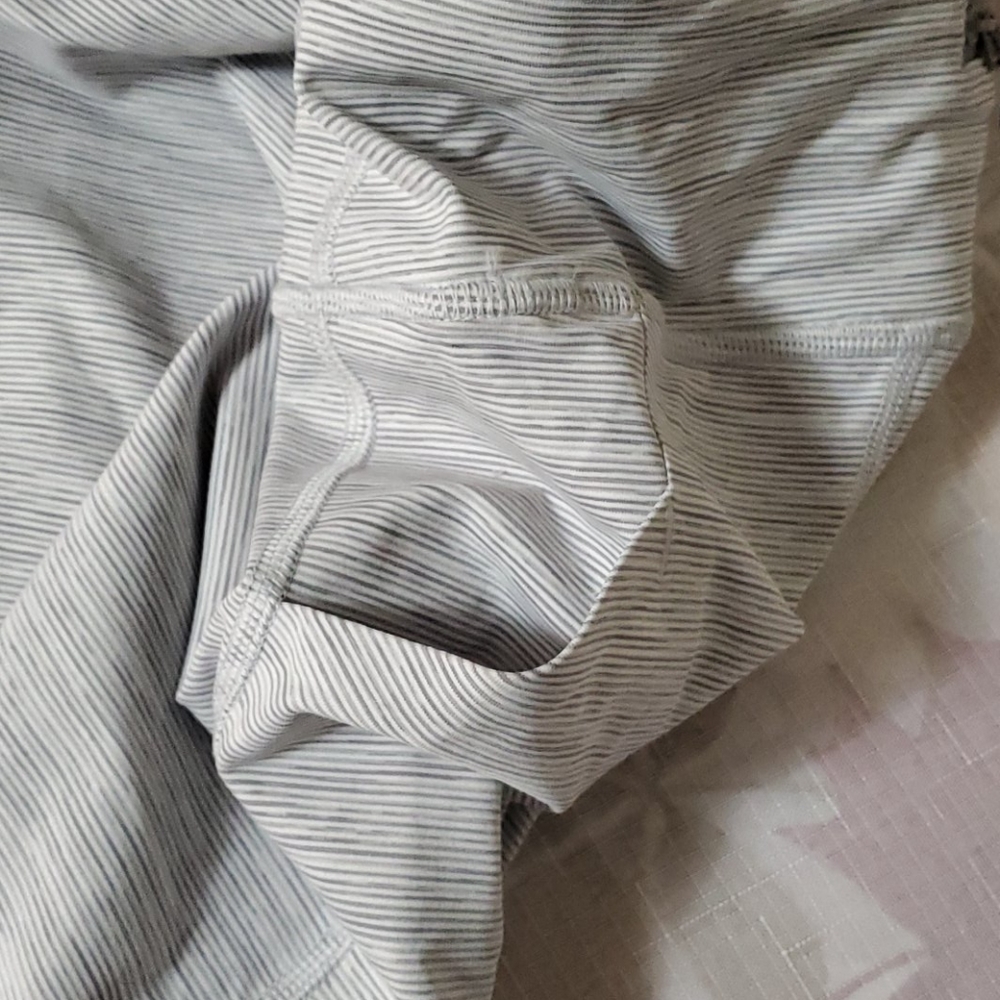 Run: Pace Rival Crop - image 3